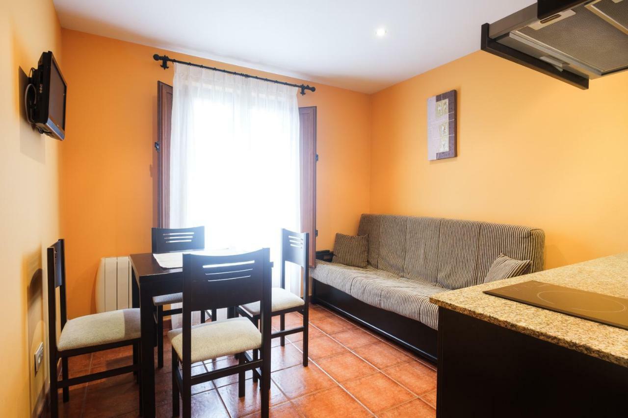Apartamentos de Herminia Manzaneda  Exterior foto